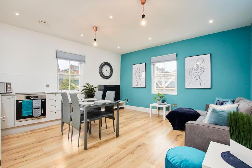 Beautiful Central Apartment Leamington Spa Exterior photo